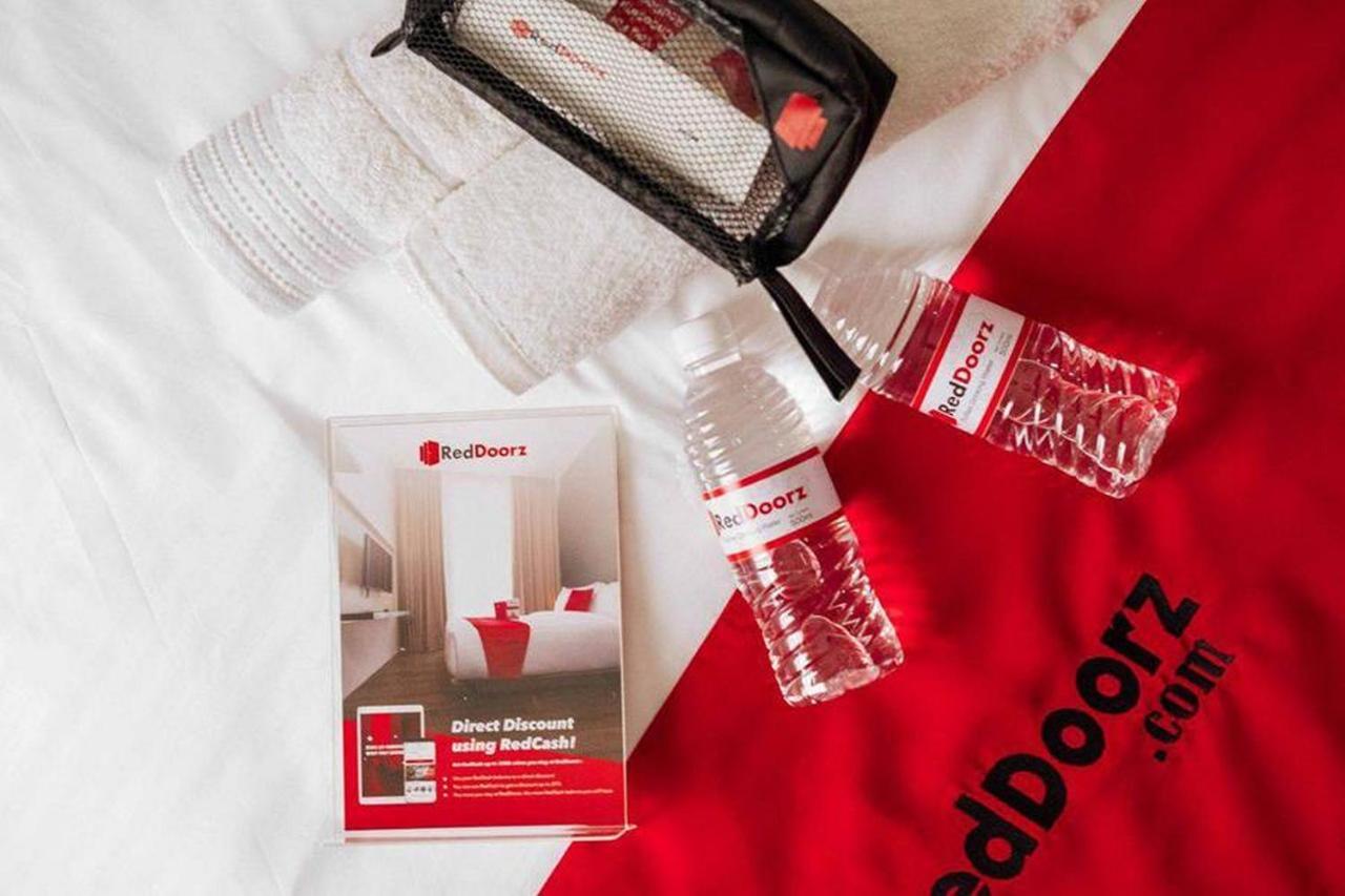 Reddoorz Plus At Panorama Villas Batu Batu  Eksteriør bilde