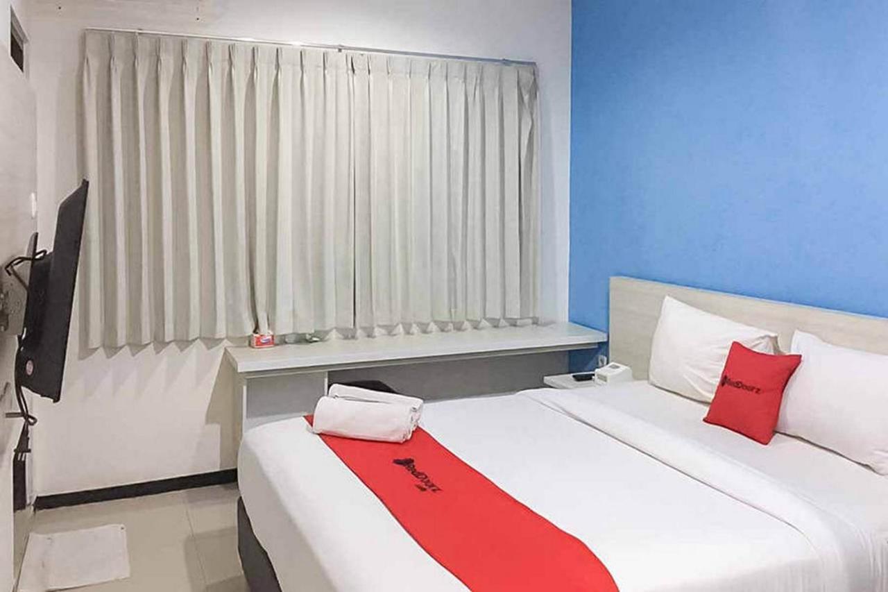 Reddoorz Plus At Panorama Villas Batu Batu  Eksteriør bilde